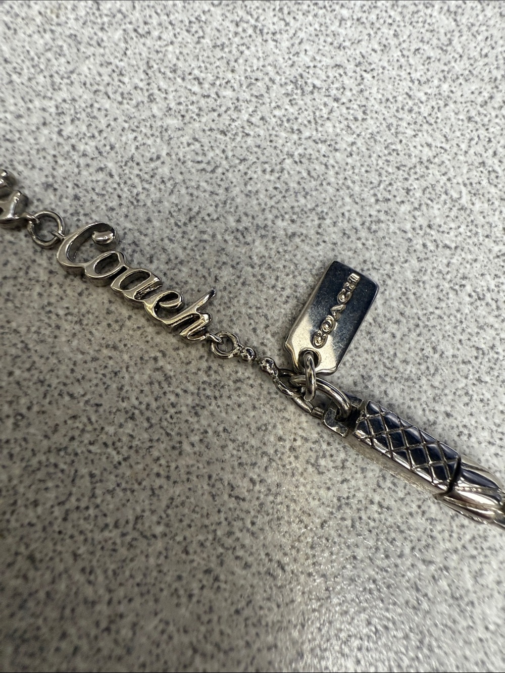 Coach Keep On Rolling Script-Link Women's Necklace